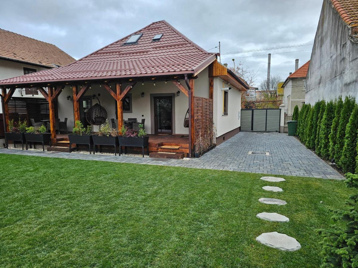 Arbor Inn Brasov Exterior photo